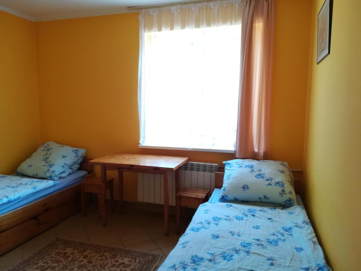 U Wikinga Hotel Zastan Esterno foto